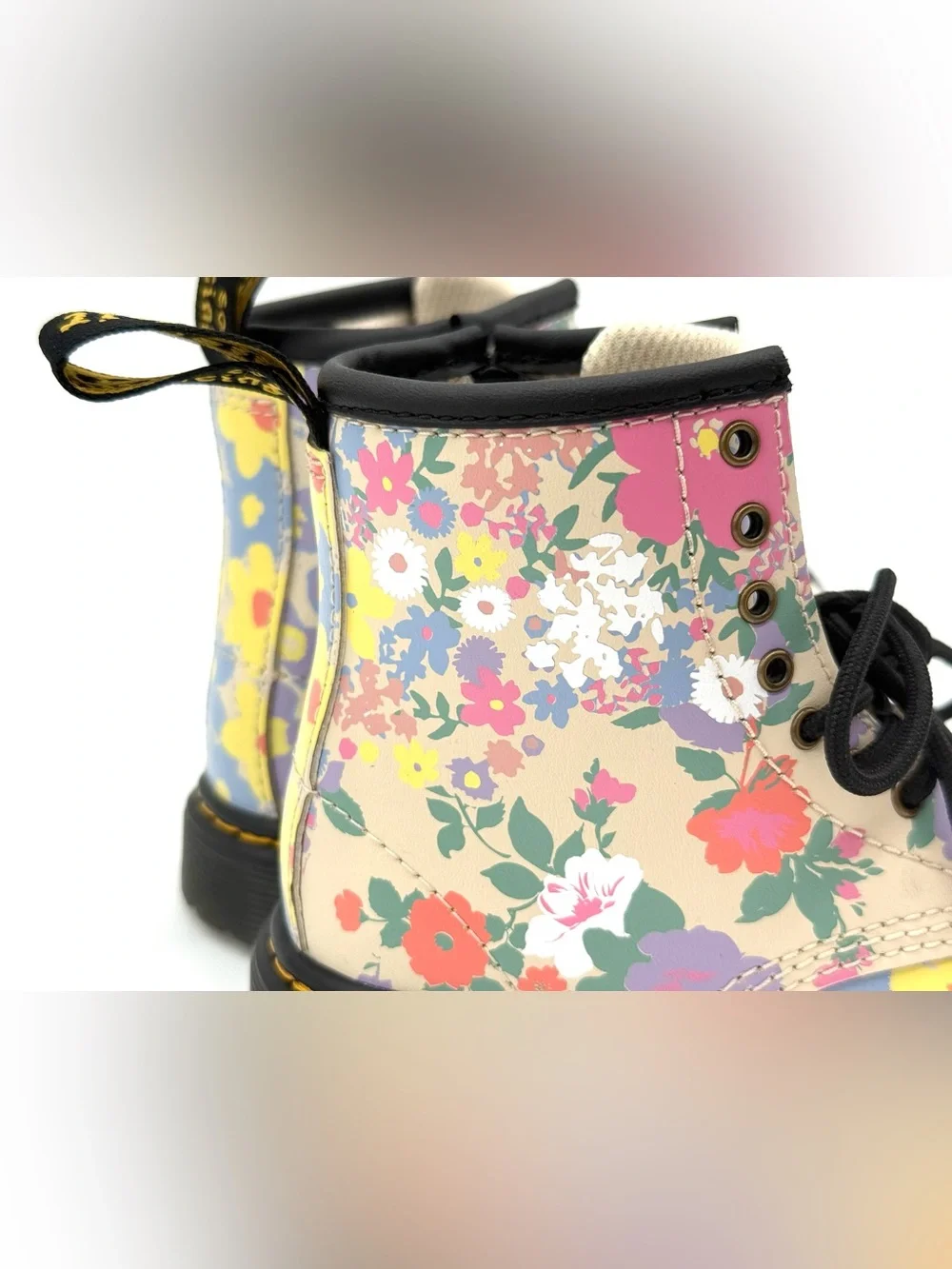 NWOT Dr. Martens Toddler 1460 Floral Mash Up Hydro Leather Lace-Up Boots US 8